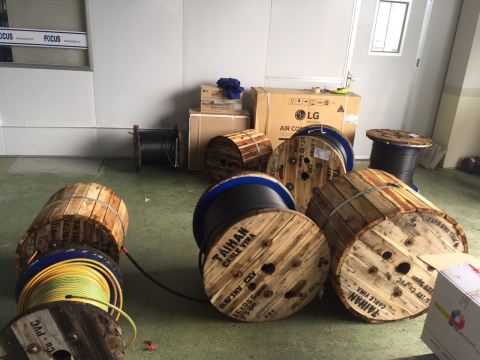 Nhà Máy Focus Lighting